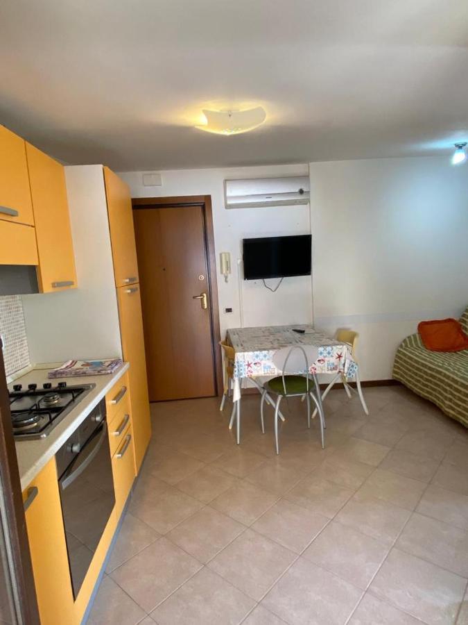 Appartamento Casa Vacanze 70M2 Alba Adriatica Bagian luar foto